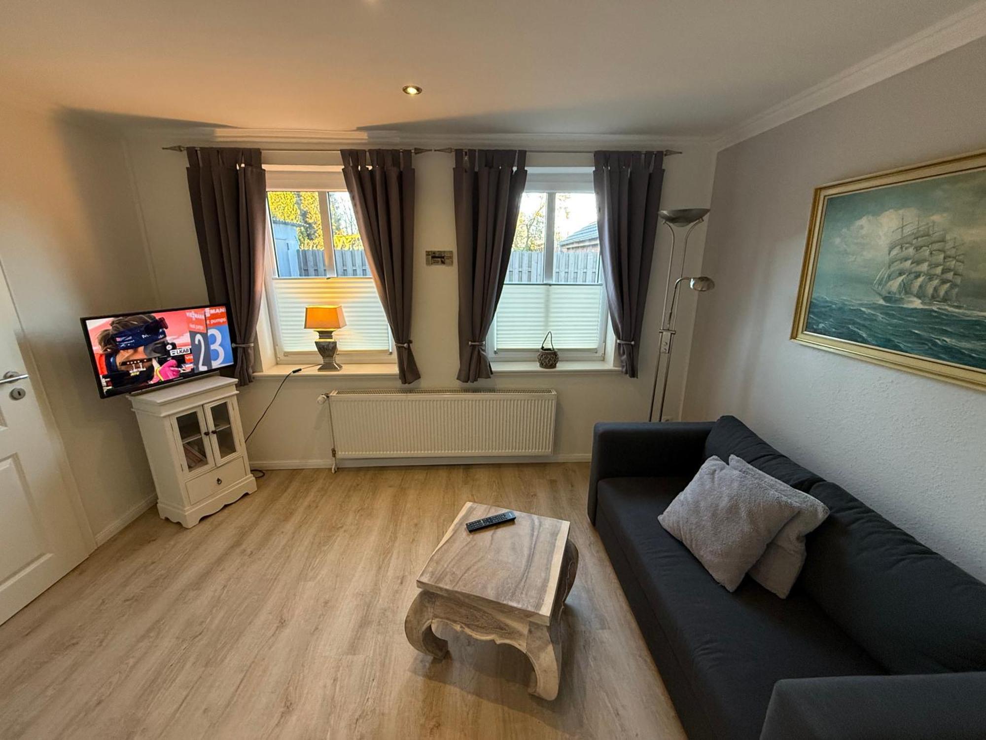 Ferienwohnung „Ole Karkenwech“ Husum-Roedemis Хузум Экстерьер фото